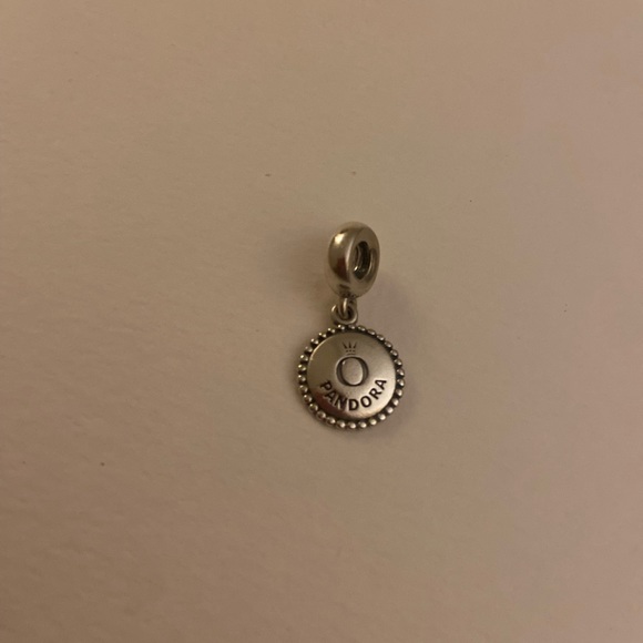 Pandora’s exclusive Miami, Florida dangle charm - Picture 2 of 2